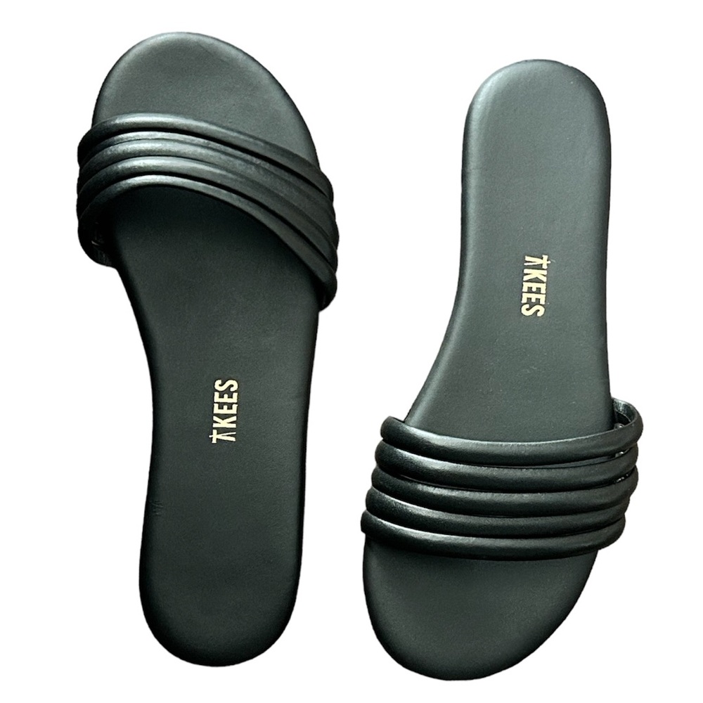 Tkees Black Sandals Sz 6